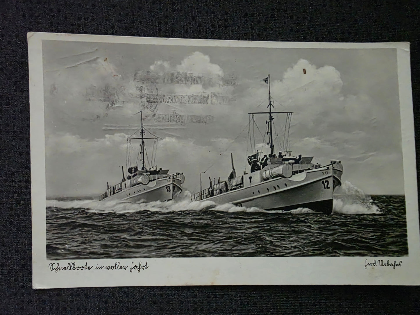 Foto-Postkarte Ansichtskarte Kriegsmarine Schnellboote in voller Fahrt
