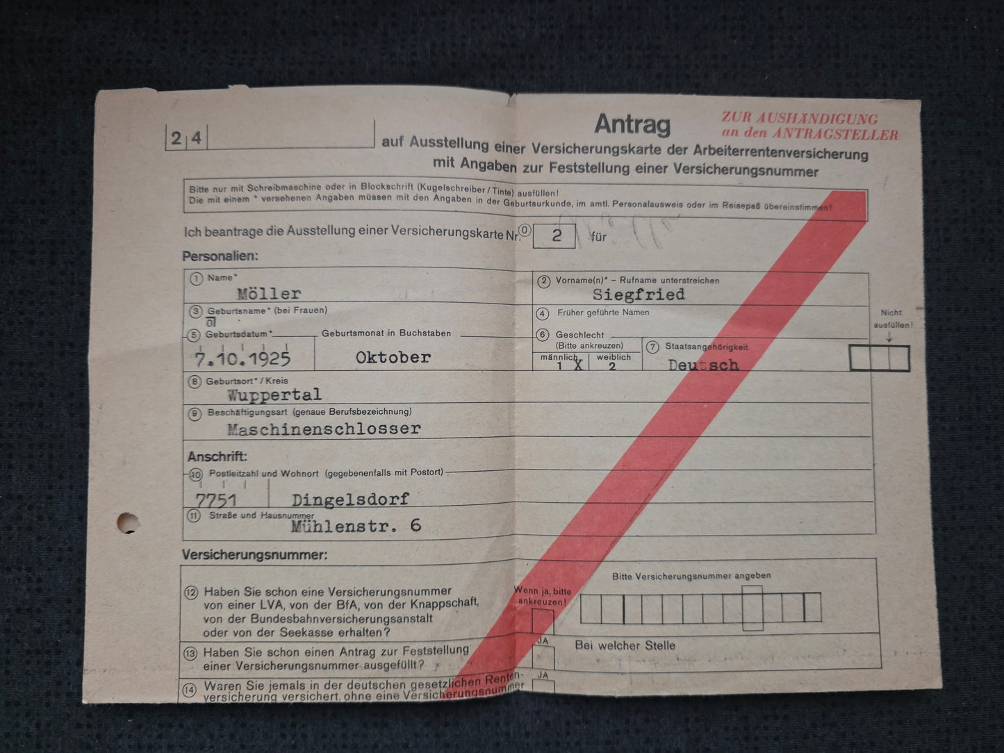 Großes Konvolut Soldbuch + Wehrpass Tasche + Mitgliedsbuch DAF + Dokumente