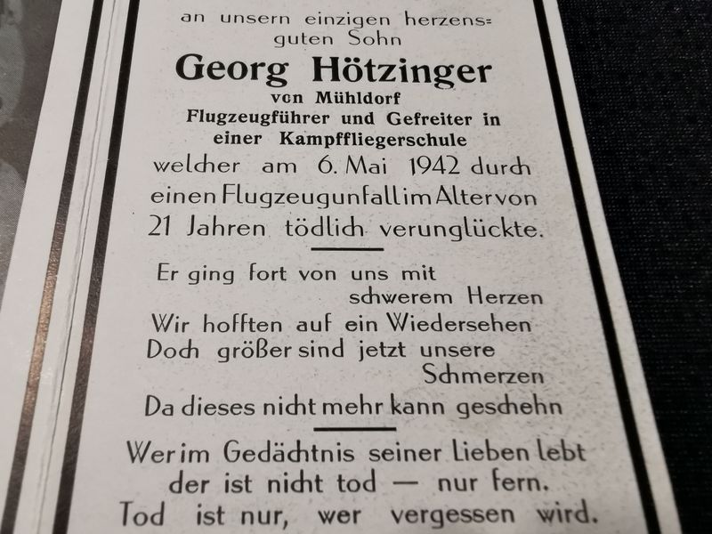 Sterbebild Gefreiter Flugzeugführer 4. Gruppe Kampffliegerschule 1 Tutow Jarmen Pommern - www.mmilitaria.com