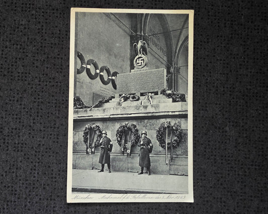 Foto-Postkarte Ansichtskarte München Mahnmal Feldherrnhalle