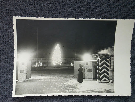 Foto-Postkarte Ansichtskarte Wache Wachposten Weihnachten Wehrmacht