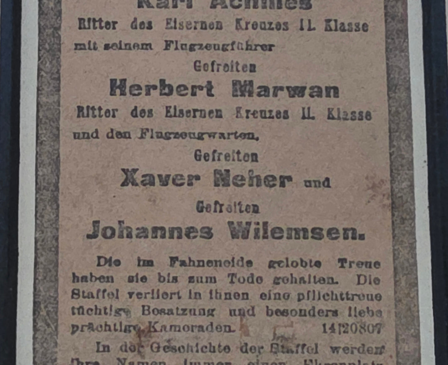 Trauer & Ehrentafel für gefallene Flieger WK I Hannoversche Kurier Gedenkanzeige Bomberstaffel 8 Eiserner Rahmen mit Wappen