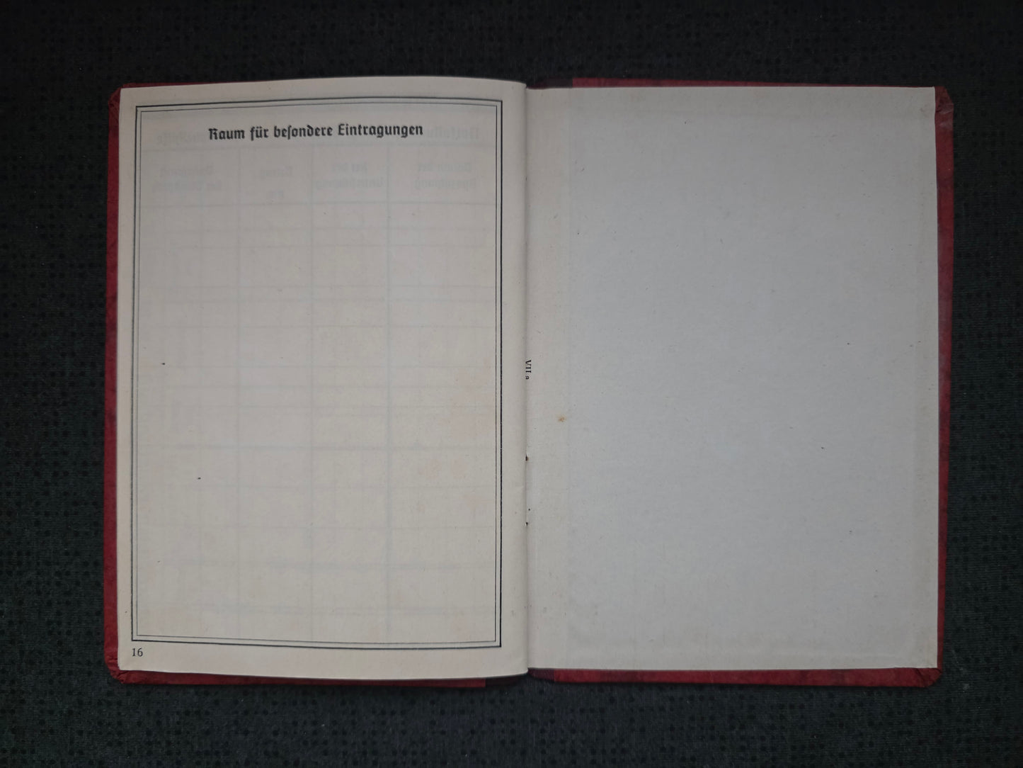 Großes Konvolut Soldbuch + Wehrpass Tasche + Mitgliedsbuch DAF + Dokumente