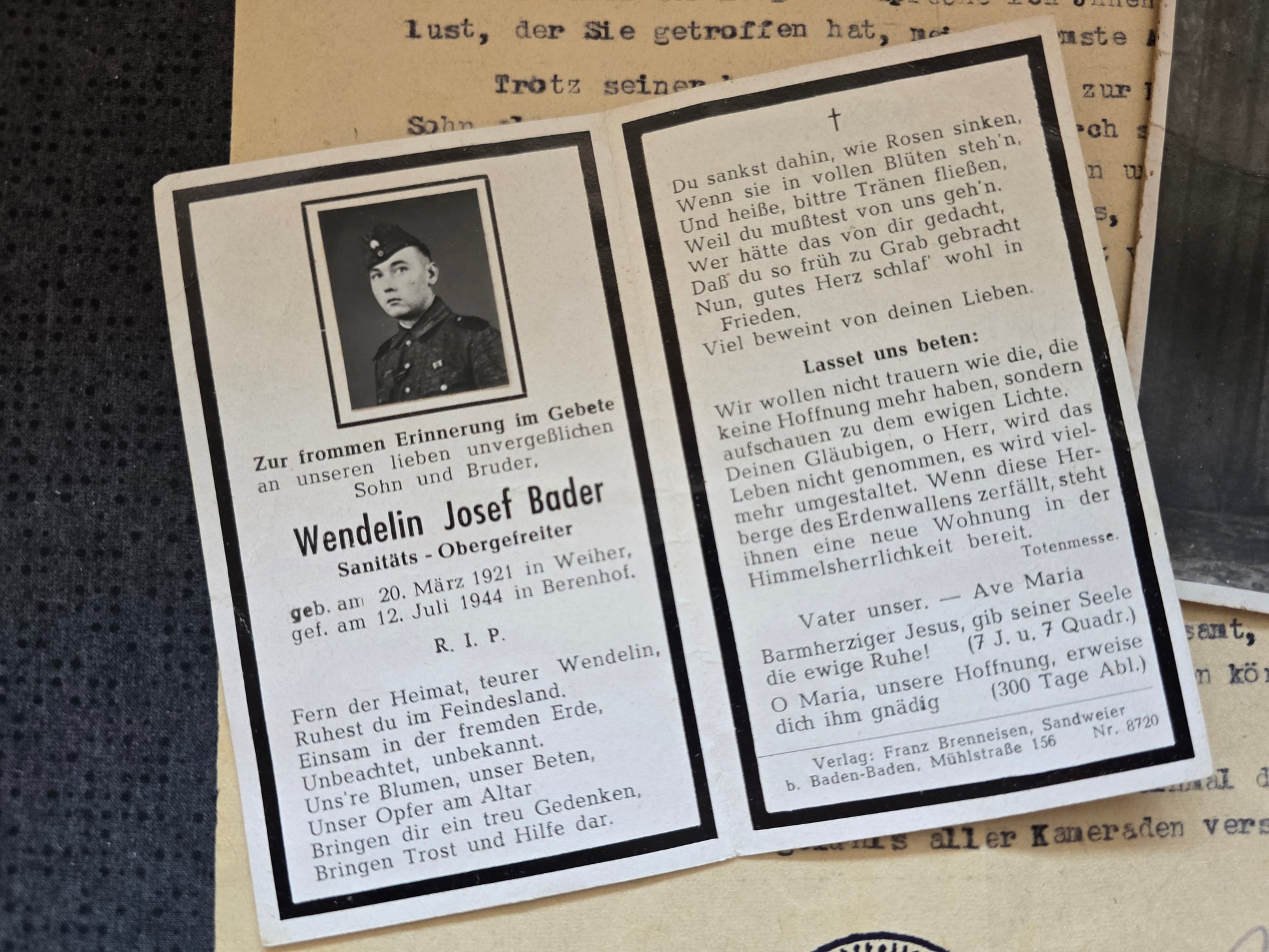 Sterbebild+Trauerbrief+Foto Obergefreiter Weiher Echtfoto Berenhof Daugavpils Lettland - www.mmilitaria.com