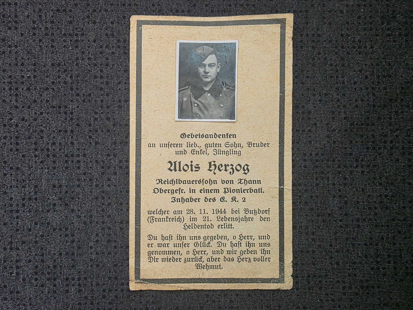 Sterbebild Obergefreiter Thann Pionier Btl. Echtfoto Butzdorf Elsaß Saarland Frankreich Luxemburg - www.mmilitaria.com