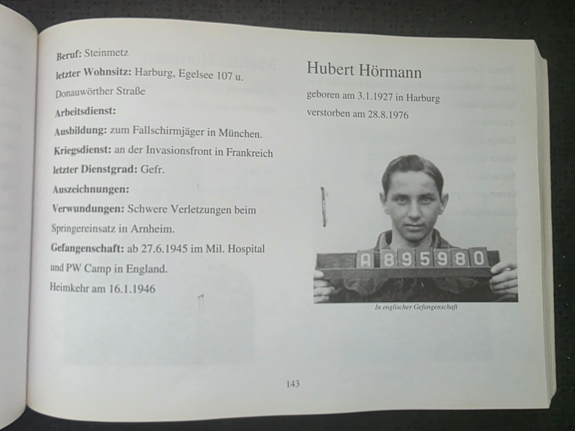 Gedenkbuch den Heimkehrern und Vertriebenen der Gemeinde Harburg RAR - www.mmilitaria.com