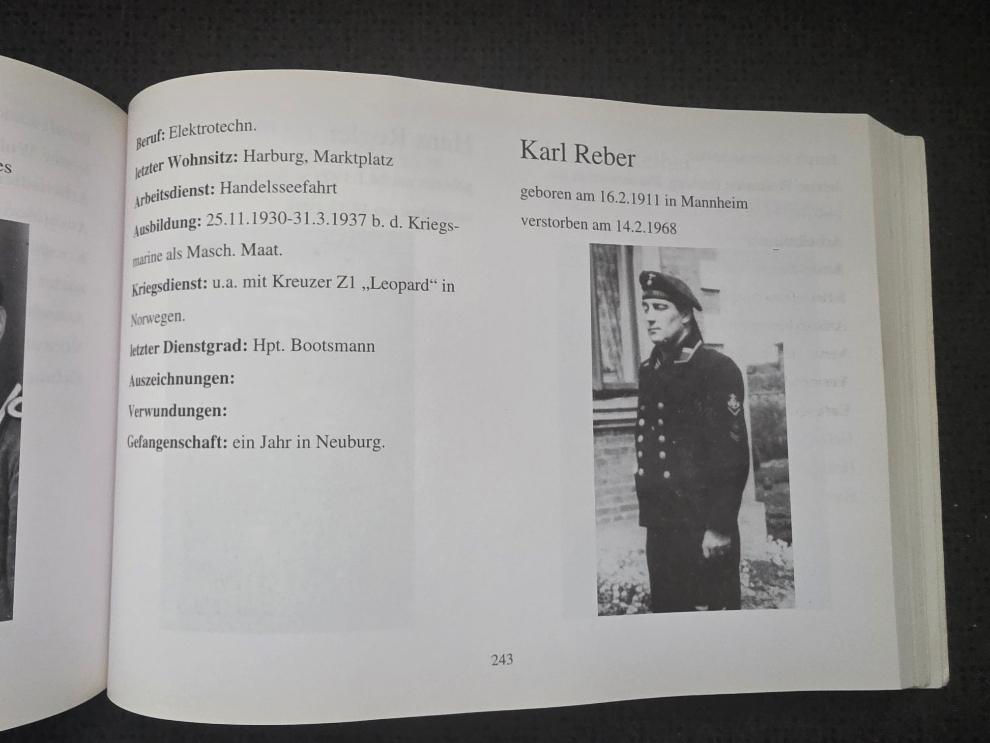 Gedenkbuch den Heimkehrern und Vertriebenen der Gemeinde Harburg RAR - www.mmilitaria.com