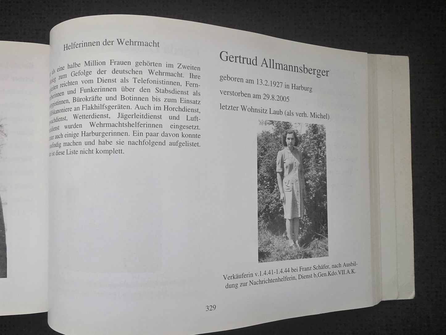 Gedenkbuch den Heimkehrern und Vertriebenen der Gemeinde Harburg RAR - www.mmilitaria.com